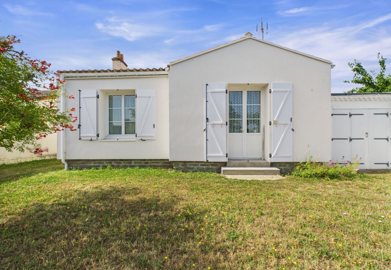 Maison à Saint-Gilles-Croix-de-Vie - Maison pour 6 avec jardin proche du centre