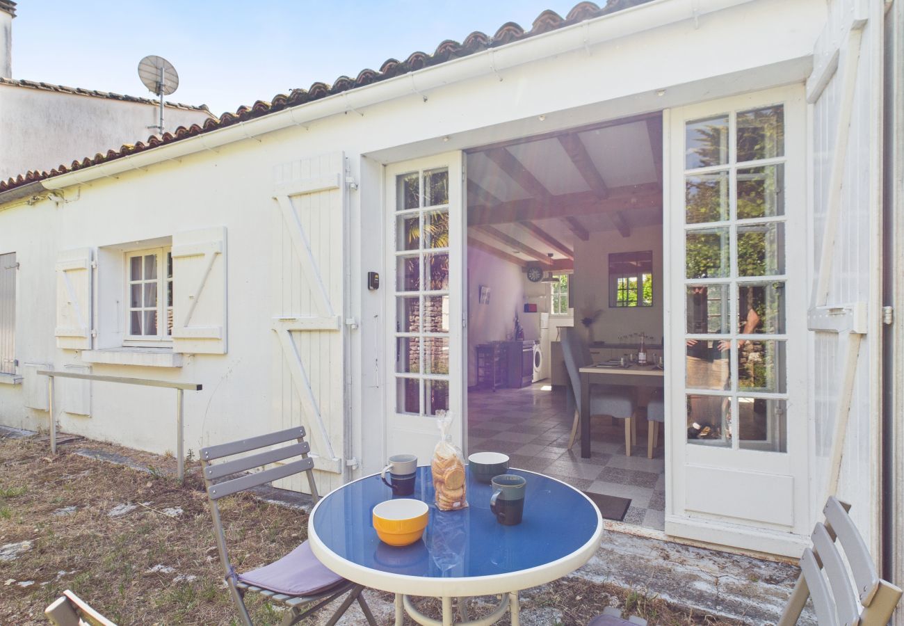 Maison à Les Portes-en-Ré - 800 m de la plage, jardin, maison pour 4