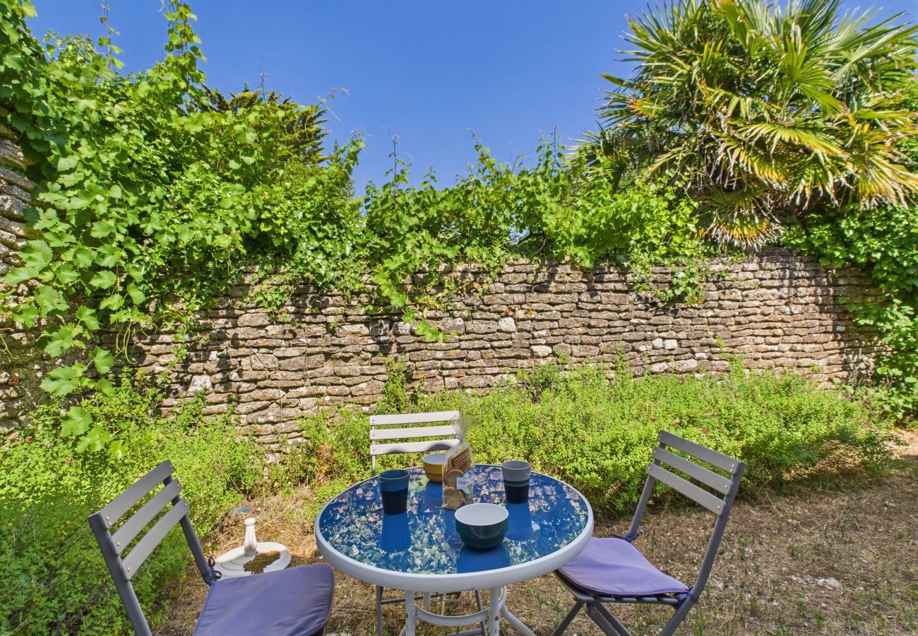 Maison à Les Portes-en-Ré - 800 m de la plage, jardin, maison pour 4