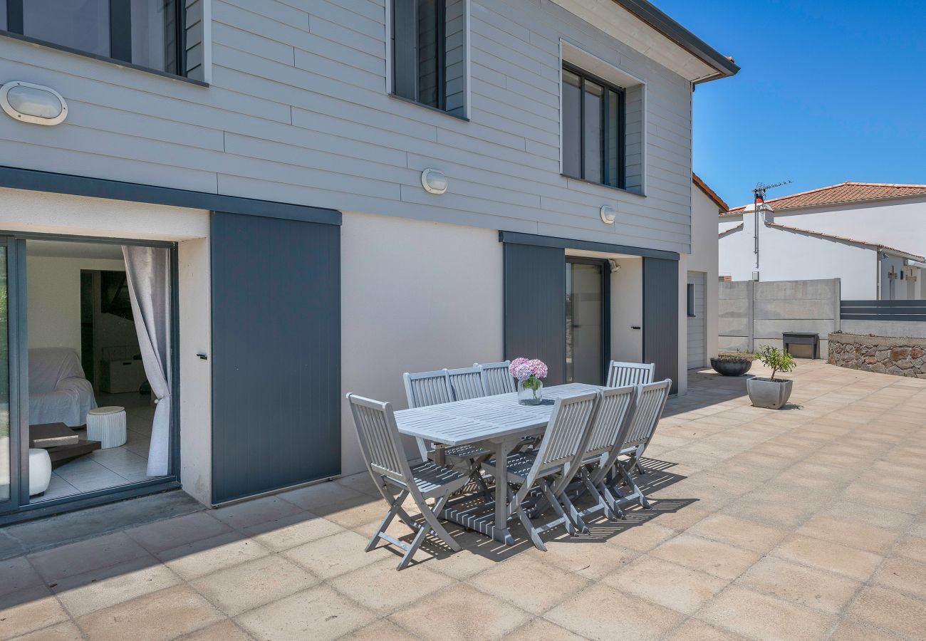 Maison à La Plaine-sur-Mer - Villa pour 15 à 700m de la plage