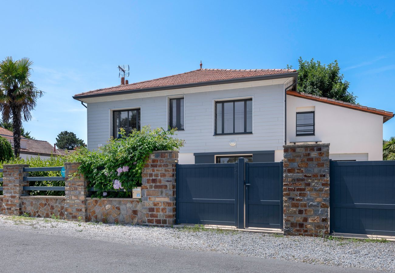 Maison à La Plaine-sur-Mer - Villa pour 15 à 700m de la plage