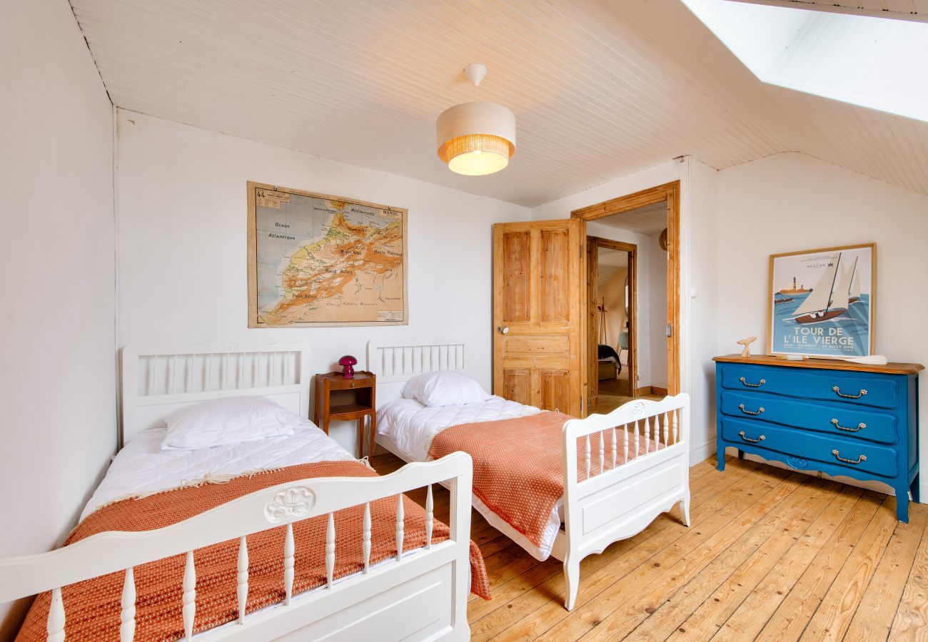 Maison à Plouguerneau - Vue mer - Maison pour 8 avec jardin et terrasse 
