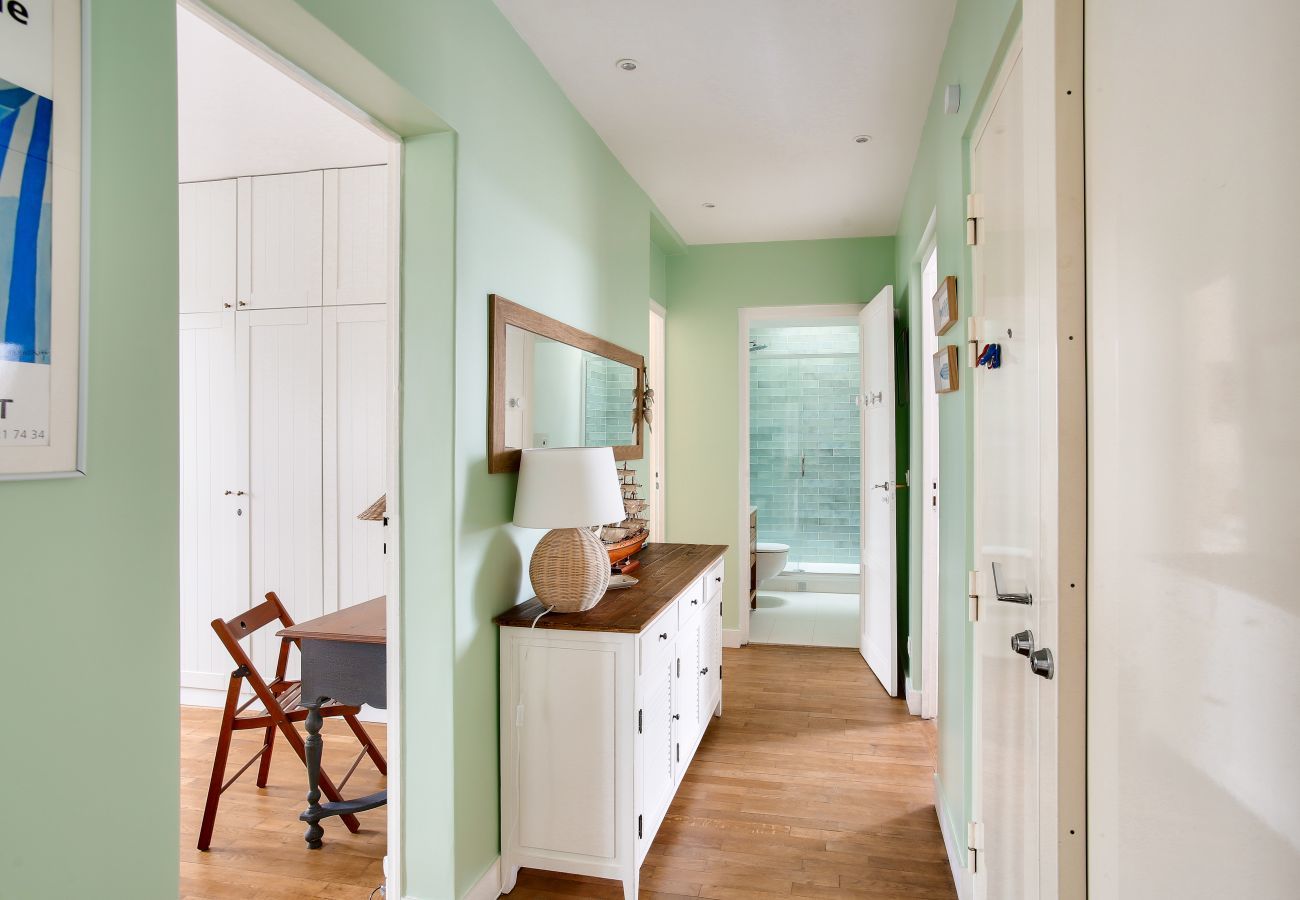 Appartement à Dinard - Vue mer, 150 m de la plage, hyper centre