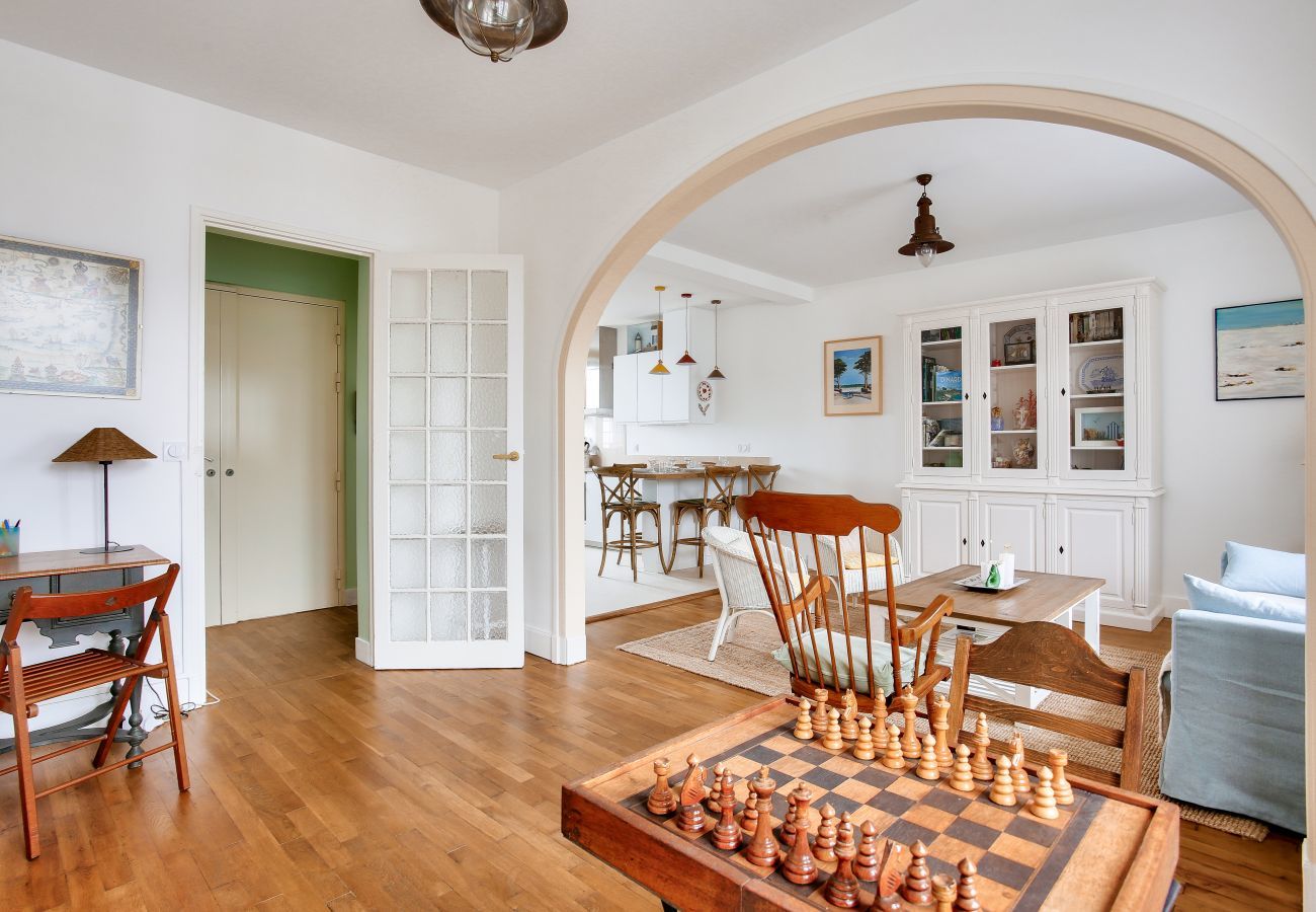 Appartement à Dinard - Vue mer, 150 m de la plage, hyper centre