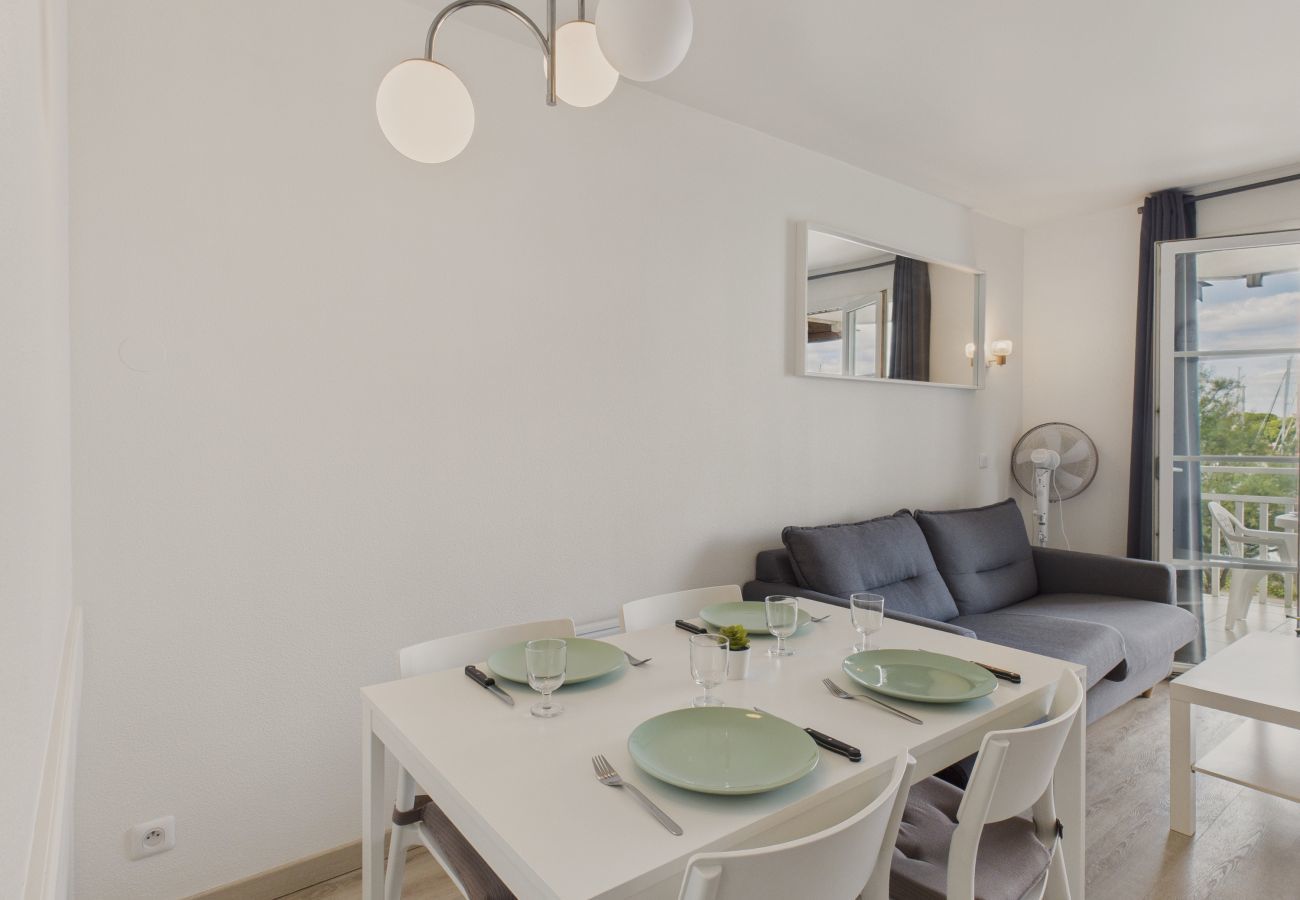 Appartement à Arzon - Face au port - 400m plage - Appart pour 2
