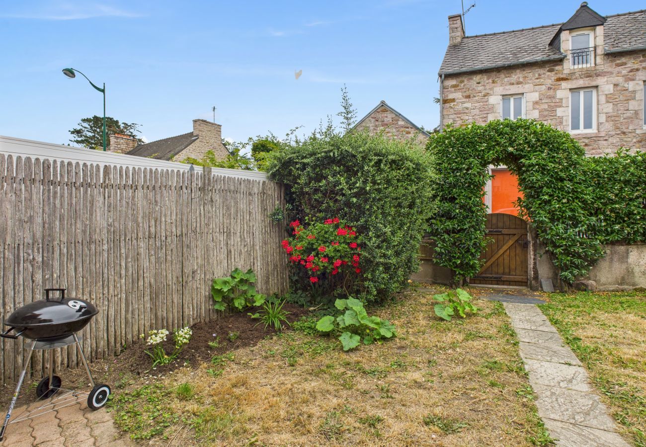 Maison à Erquy - Maison en pierre avec jardin pour 4 personnes