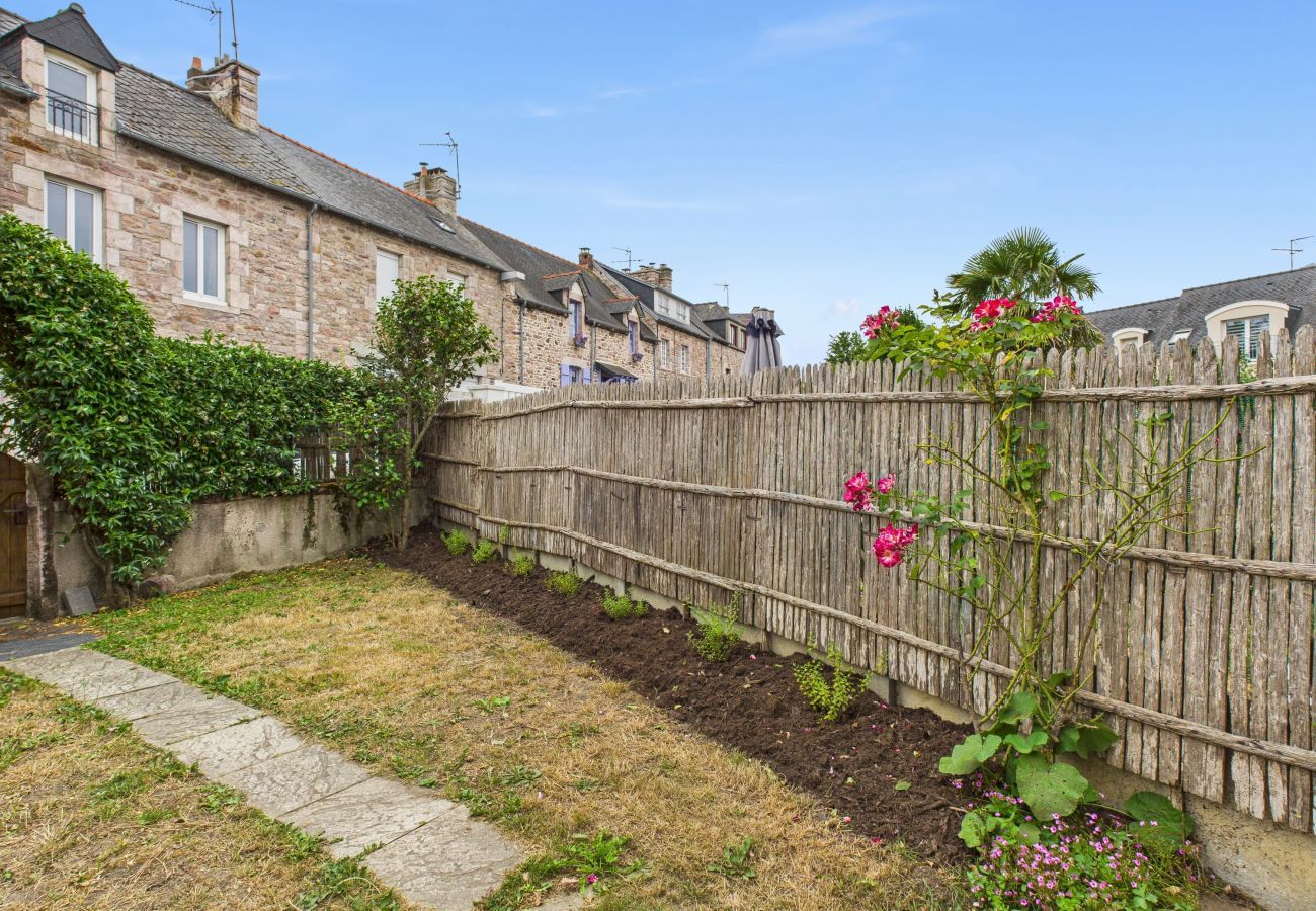 Maison à Erquy - Maison en pierre avec jardin pour 4 personnes