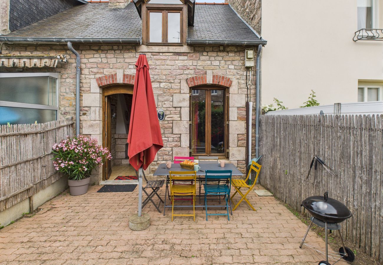 Maison à Erquy - Maison en pierre avec jardin pour 4 personnes