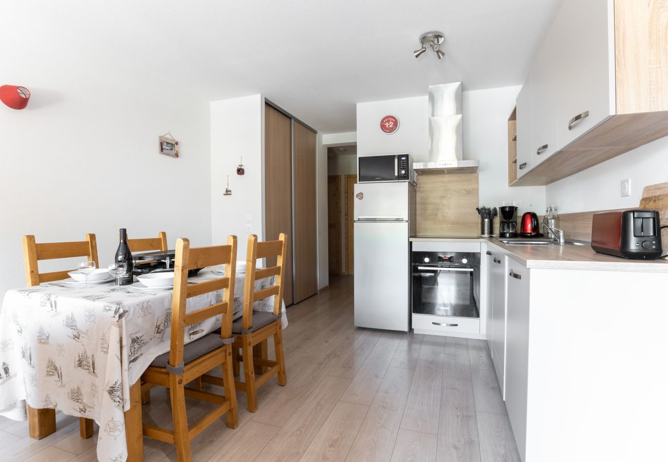 Appartement à Le Dévoluy - Terrasse avec vue sur les montagnes pour 6