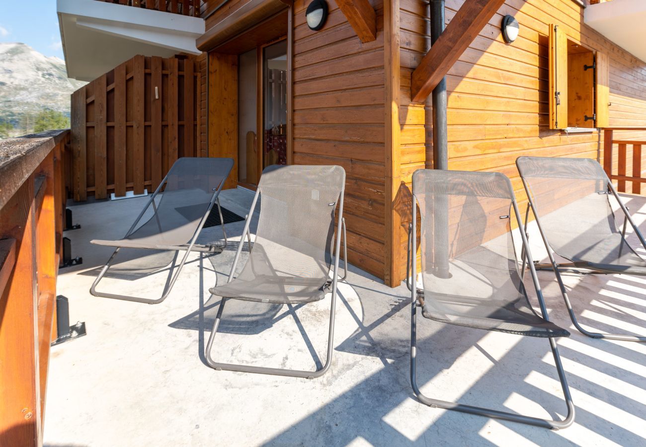 Appartement à Le Dévoluy - Terrasse avec vue sur les montagnes pour 6