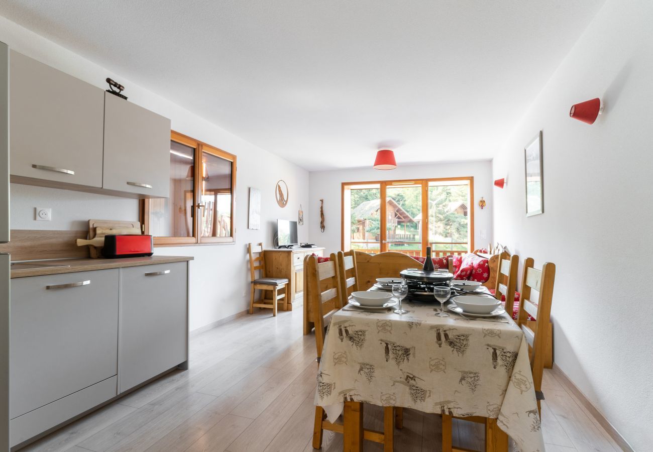 Appartement à Le Dévoluy - Terrasse avec vue sur les montagnes pour 6