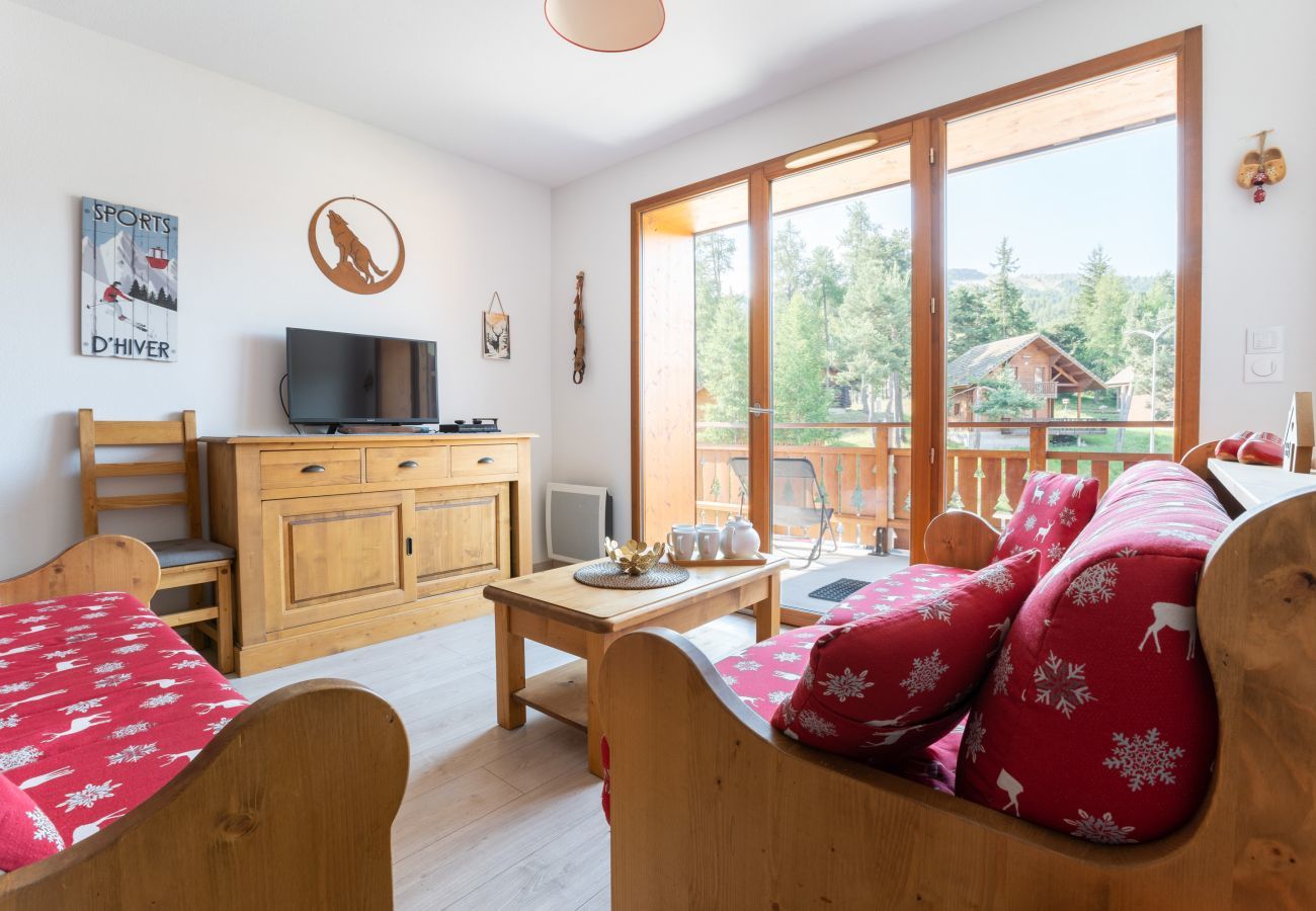 Appartement à Le Dévoluy - Terrasse avec vue sur les montagnes pour 6
