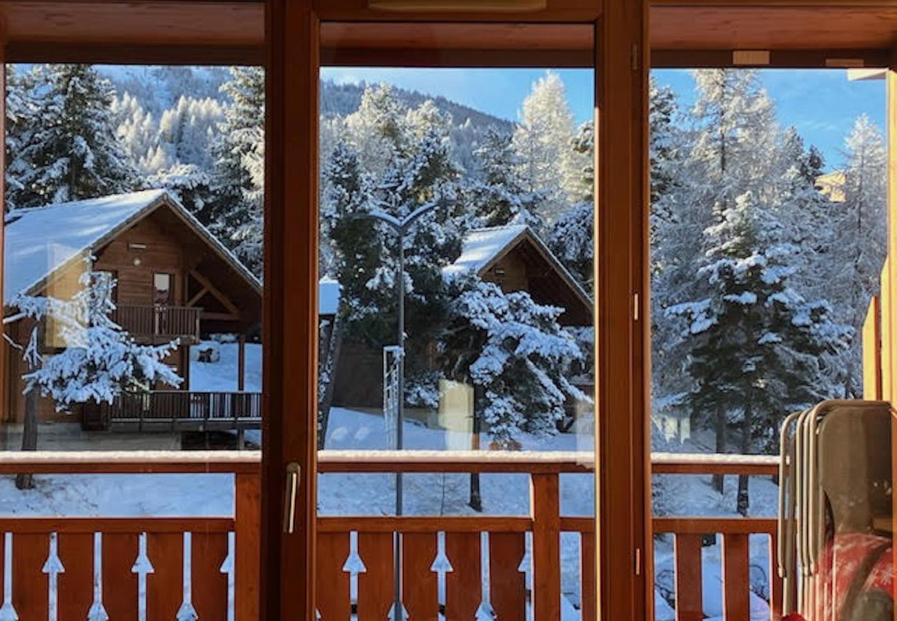 Appartement à Le Dévoluy - Terrasse avec vue sur les montagnes pour 6