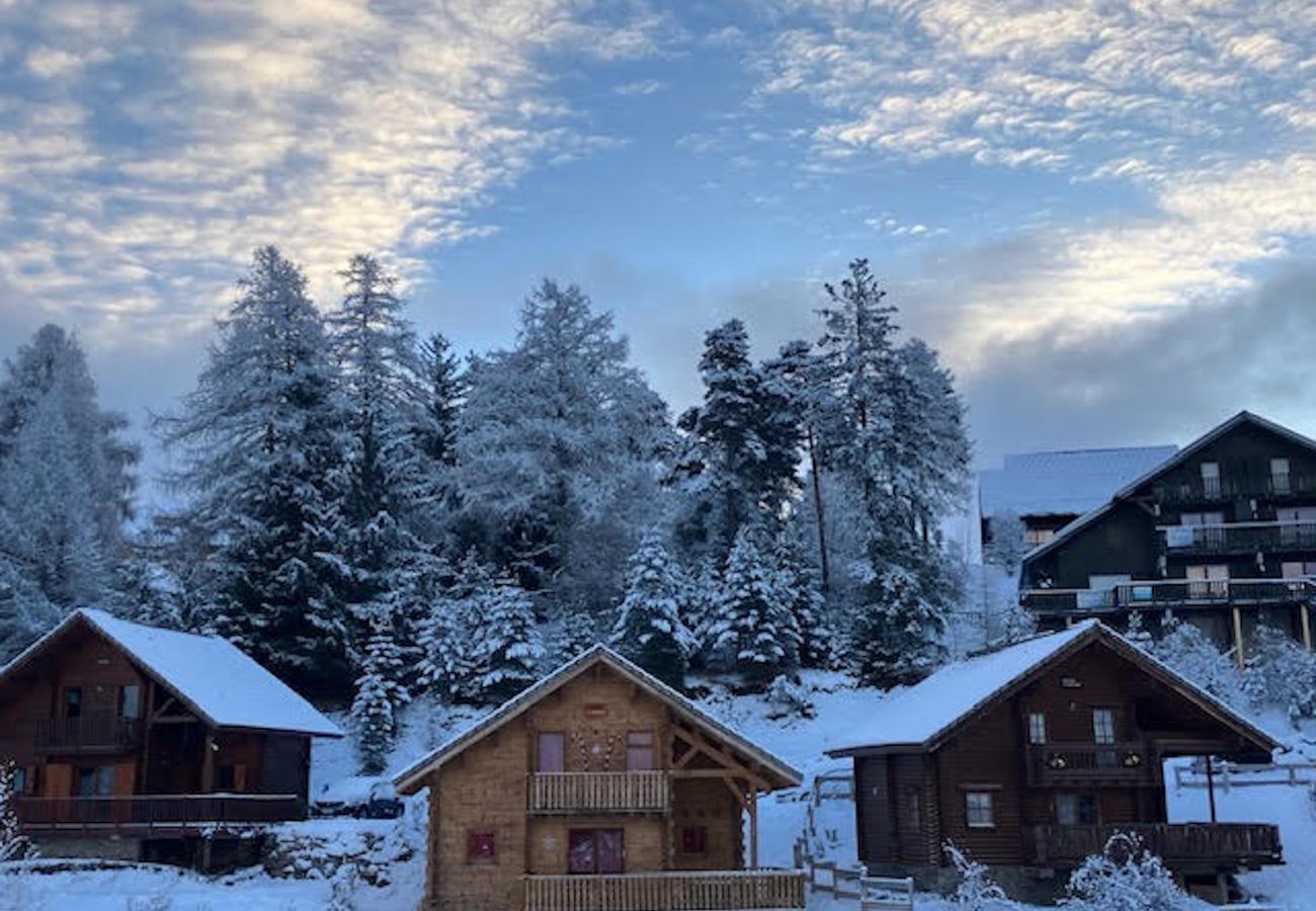 Appartement à Le Dévoluy - Terrasse avec vue sur les montagnes pour 6