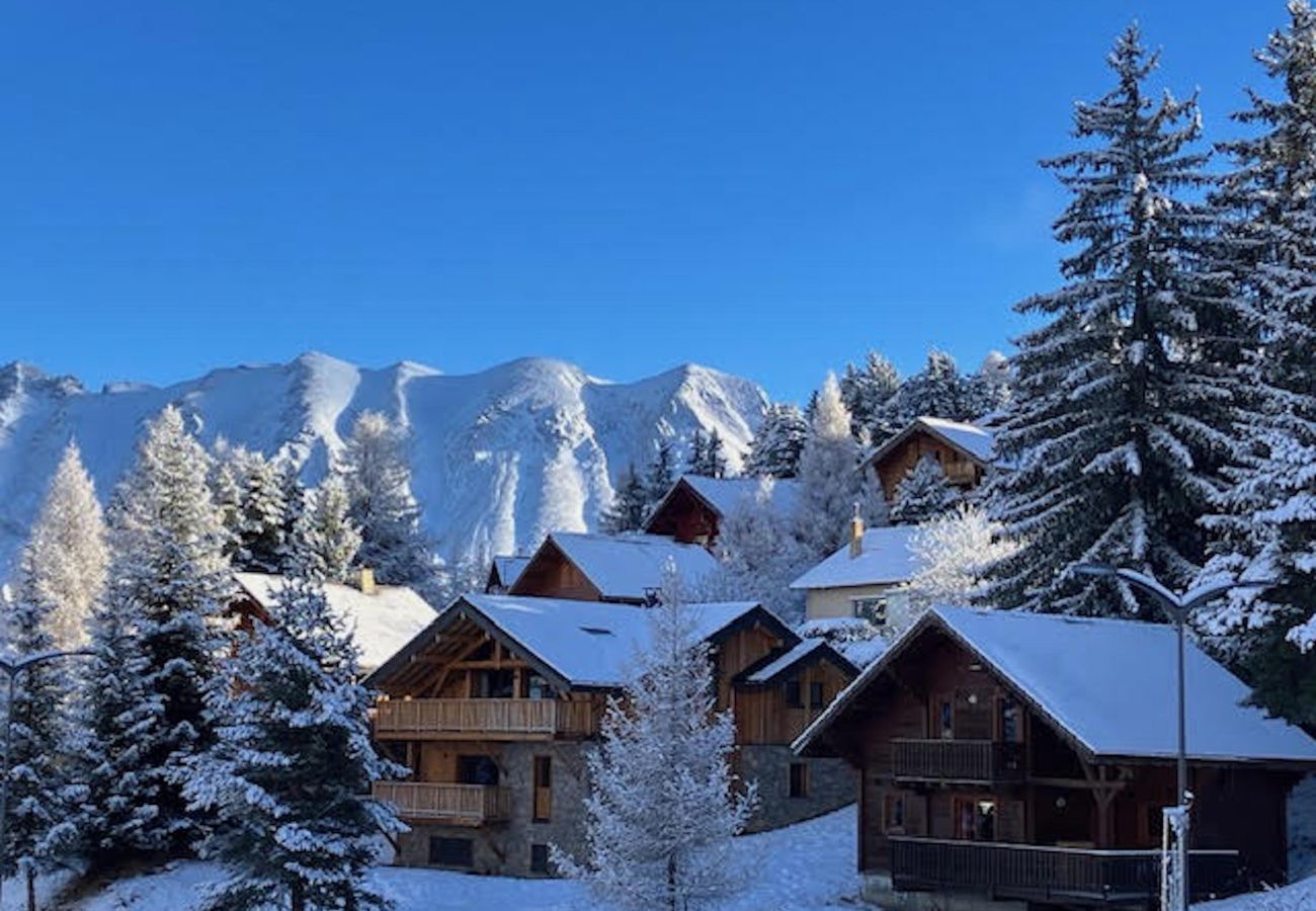 Appartement à Le Dévoluy - Terrasse avec vue sur les montagnes pour 6