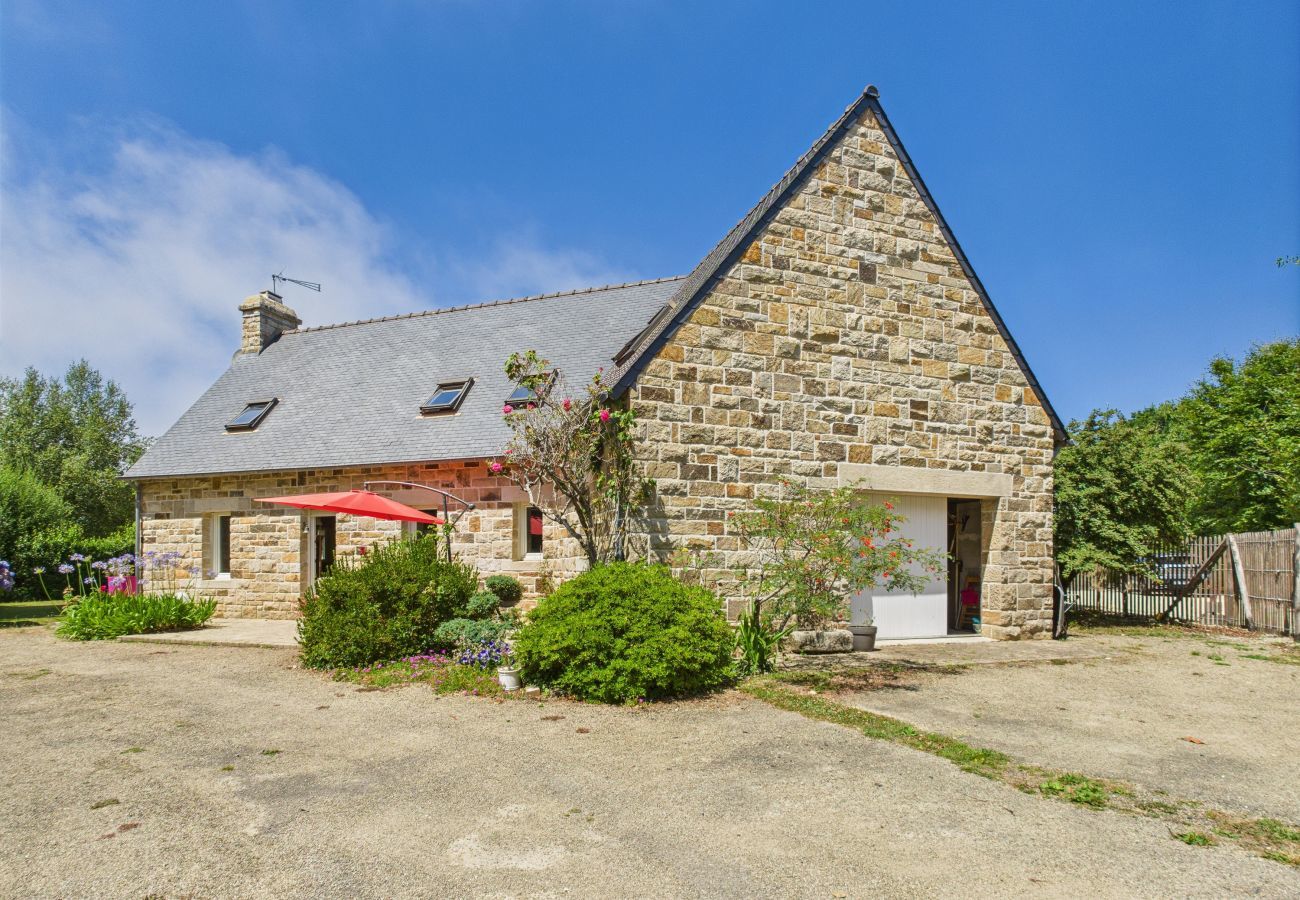 Maison à Fouesnant - Grand jardin et terrasse - 6 adultes, 2 enfants