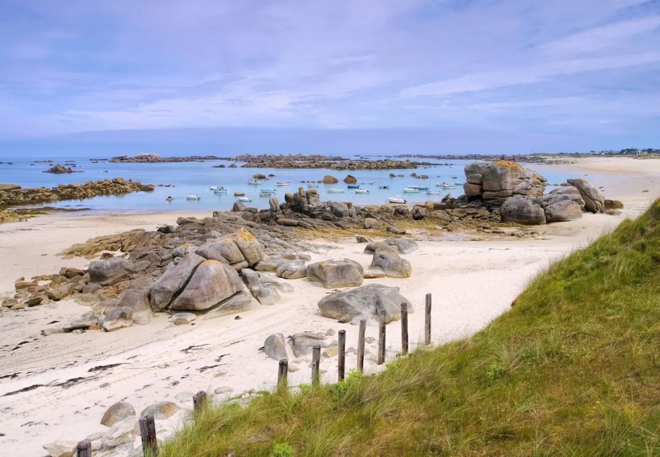 Maison à Kerlouan - Gîte de vacances pour 6 avec jardin - 800 m plage