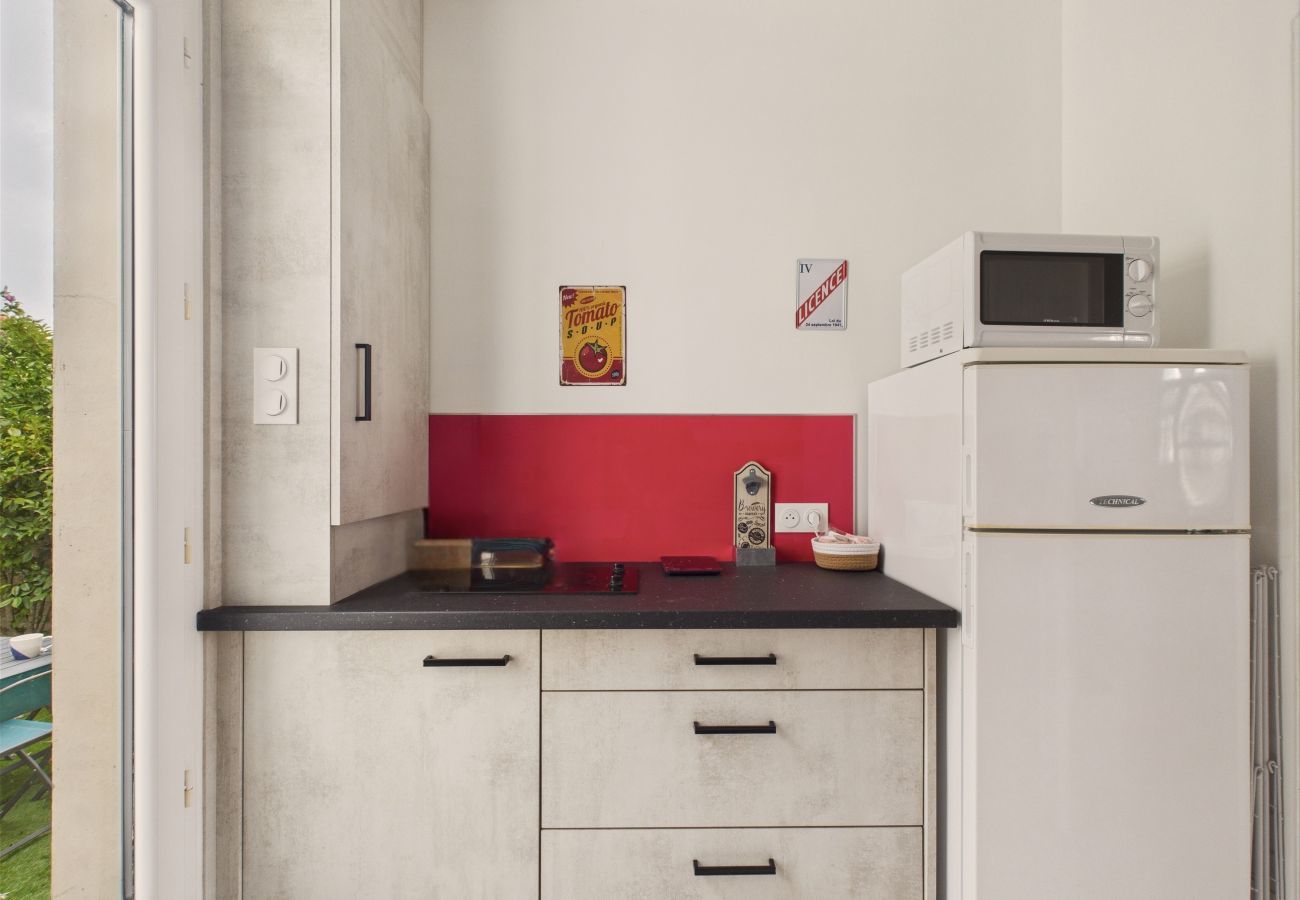 Appartement à Saint-Gilles-Croix-de-Vie - 200m de la plage, jardin, appart pour 4