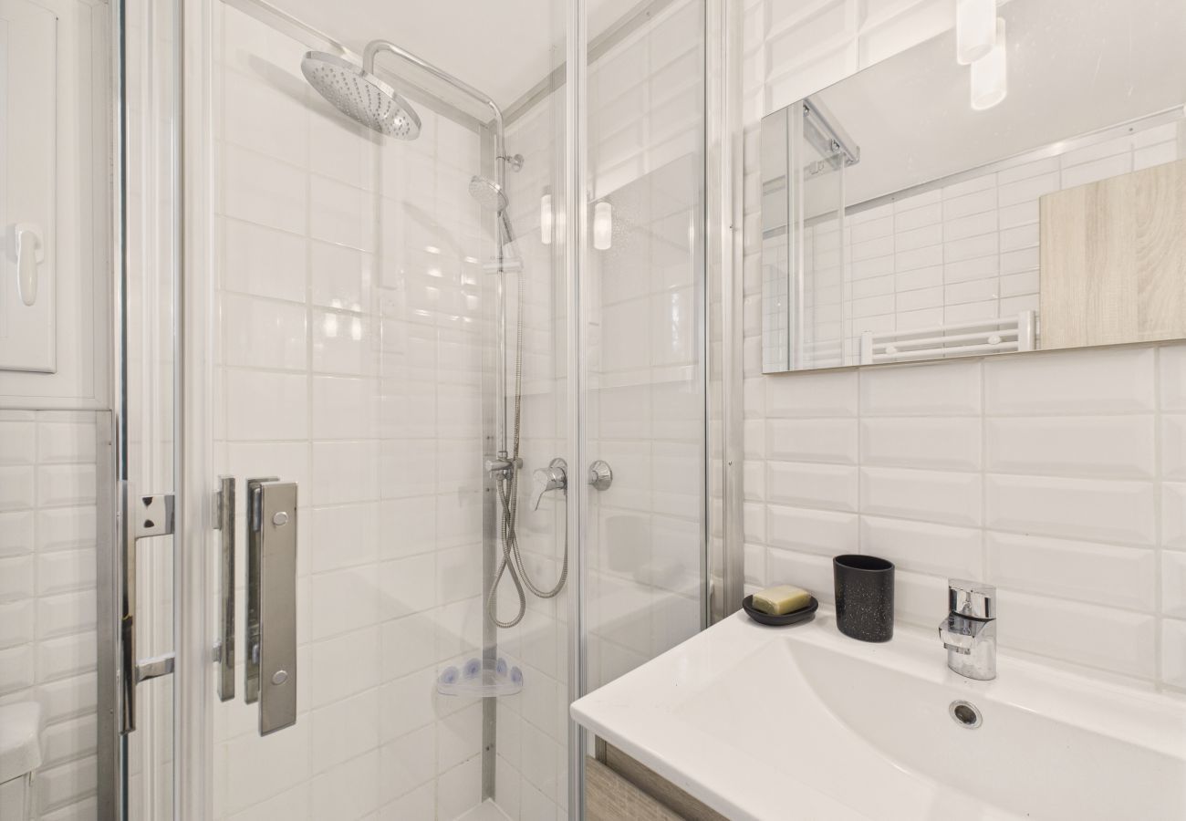 Appartement à Saint-Gilles-Croix-de-Vie - 200m de la plage, jardin, appart pour 4