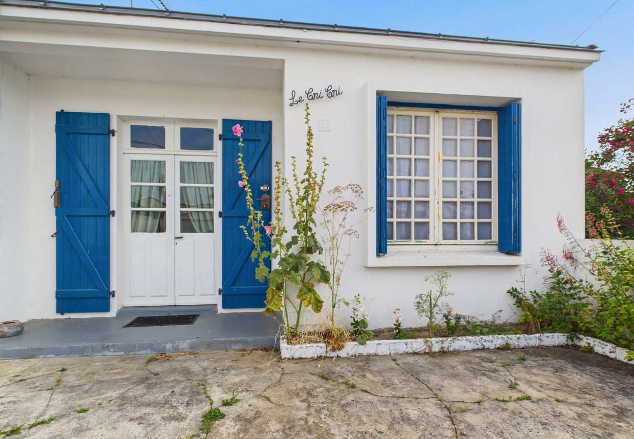 Appartement à Saint-Gilles-Croix-de-Vie - 200m de la plage, jardin, appart pour 4