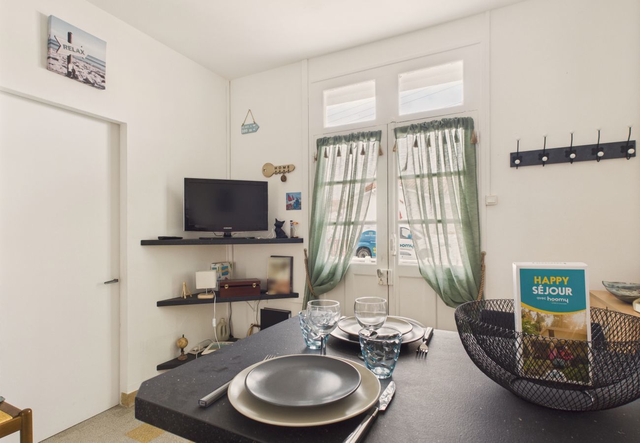 Appartement à Saint-Gilles-Croix-de-Vie - 200m de la plage, jardin, appart pour 4