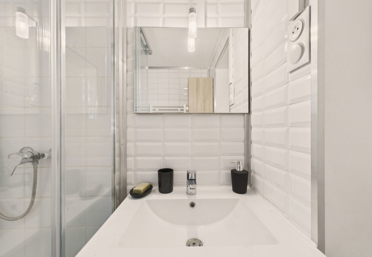 Appartement à Saint-Gilles-Croix-de-Vie - 200m de la plage, jardin, appart pour 4