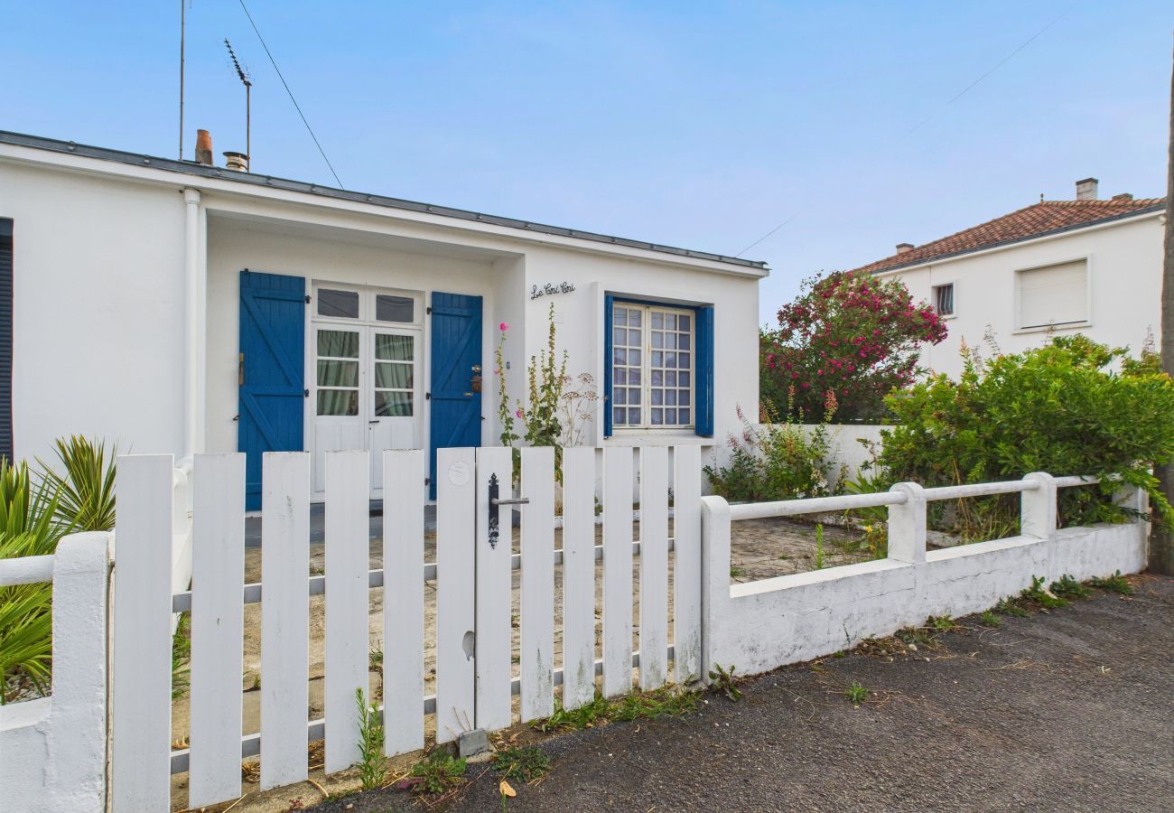 Appartement à Saint-Gilles-Croix-de-Vie - 200m de la plage, jardin, appart pour 4