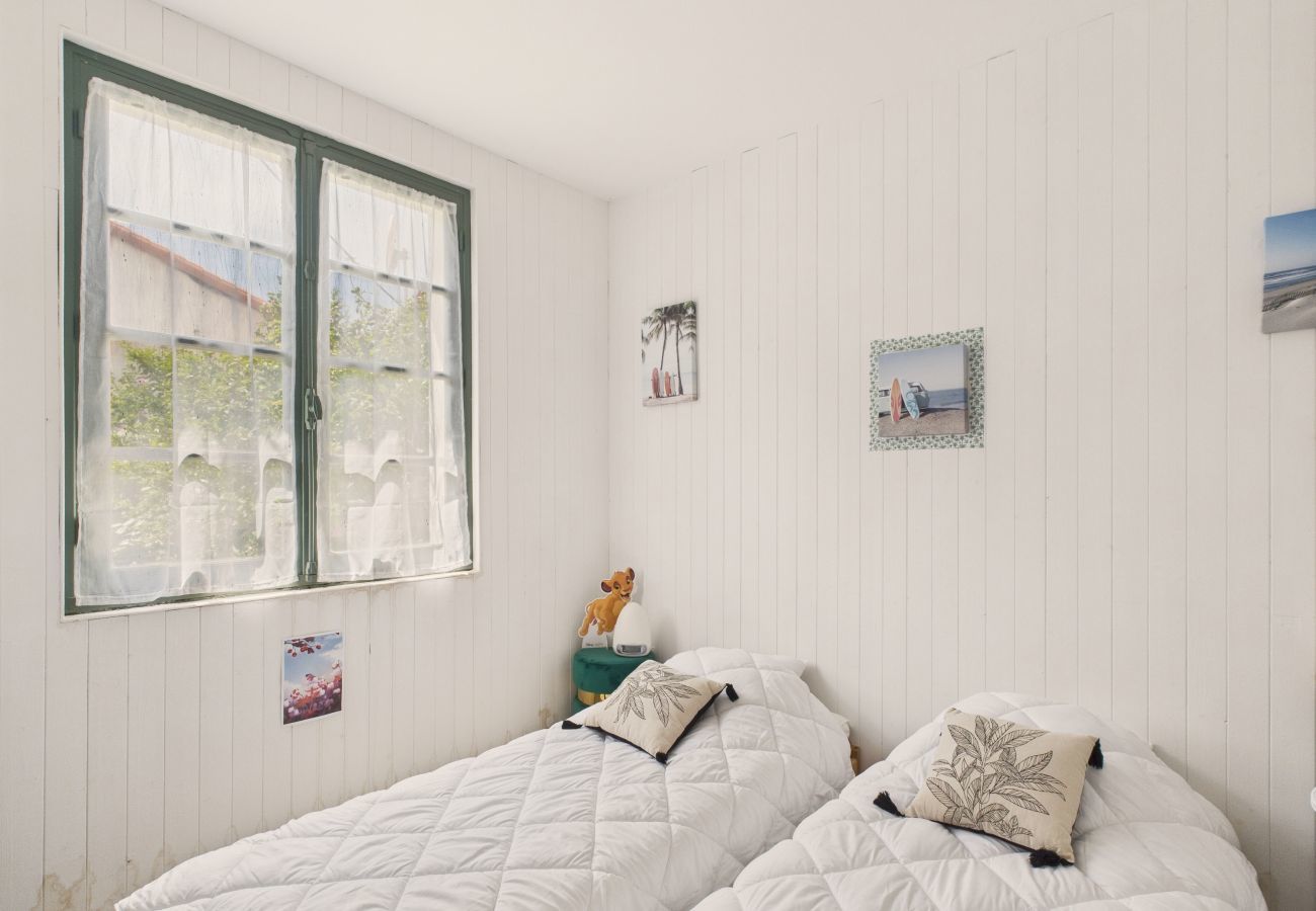 Appartement à Saint-Gilles-Croix-de-Vie - 200m de la plage, jardin, appart pour 4