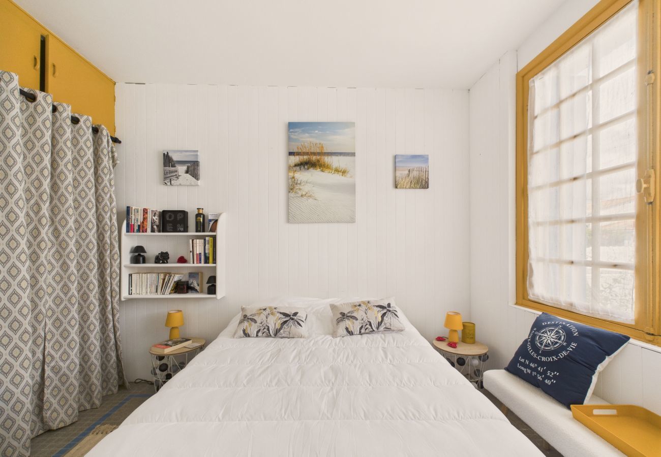 Appartement à Saint-Gilles-Croix-de-Vie - 200m de la plage, jardin, appart pour 4