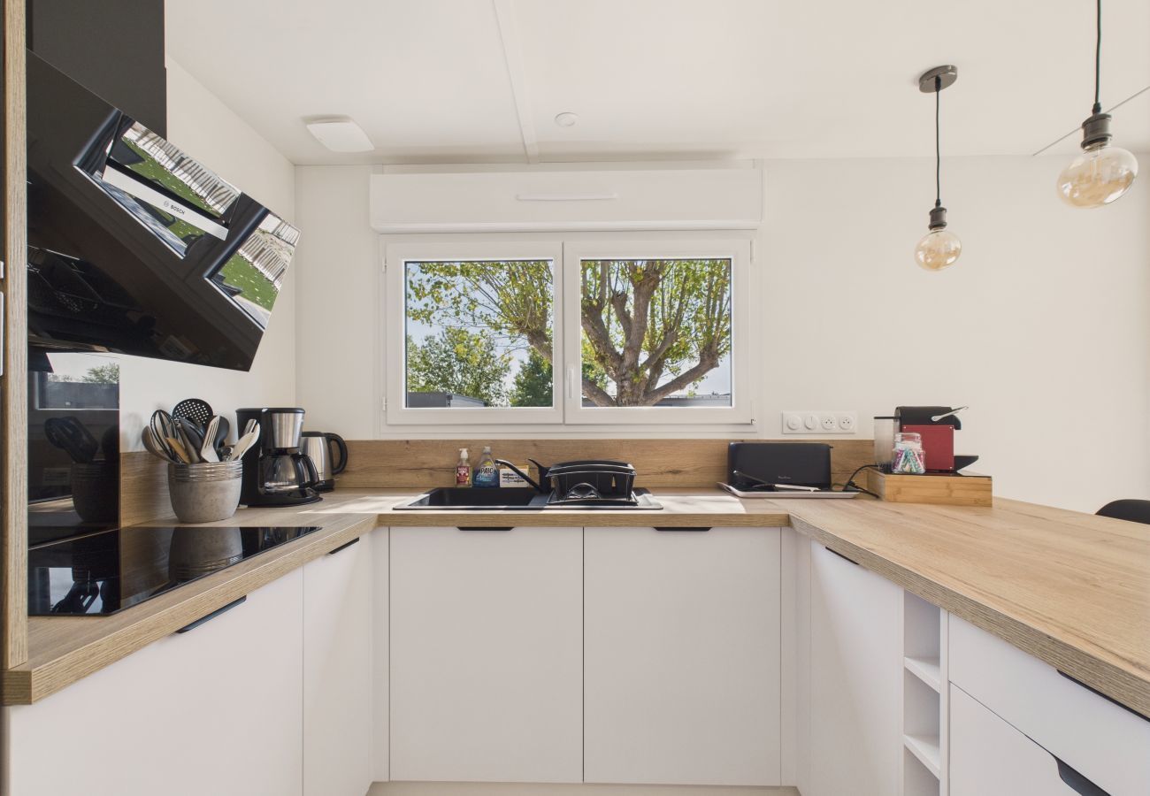 Chalet à Saint-Gilles-Croix-de-Vie - Chalet pour 6 avec piscine chauffée commune