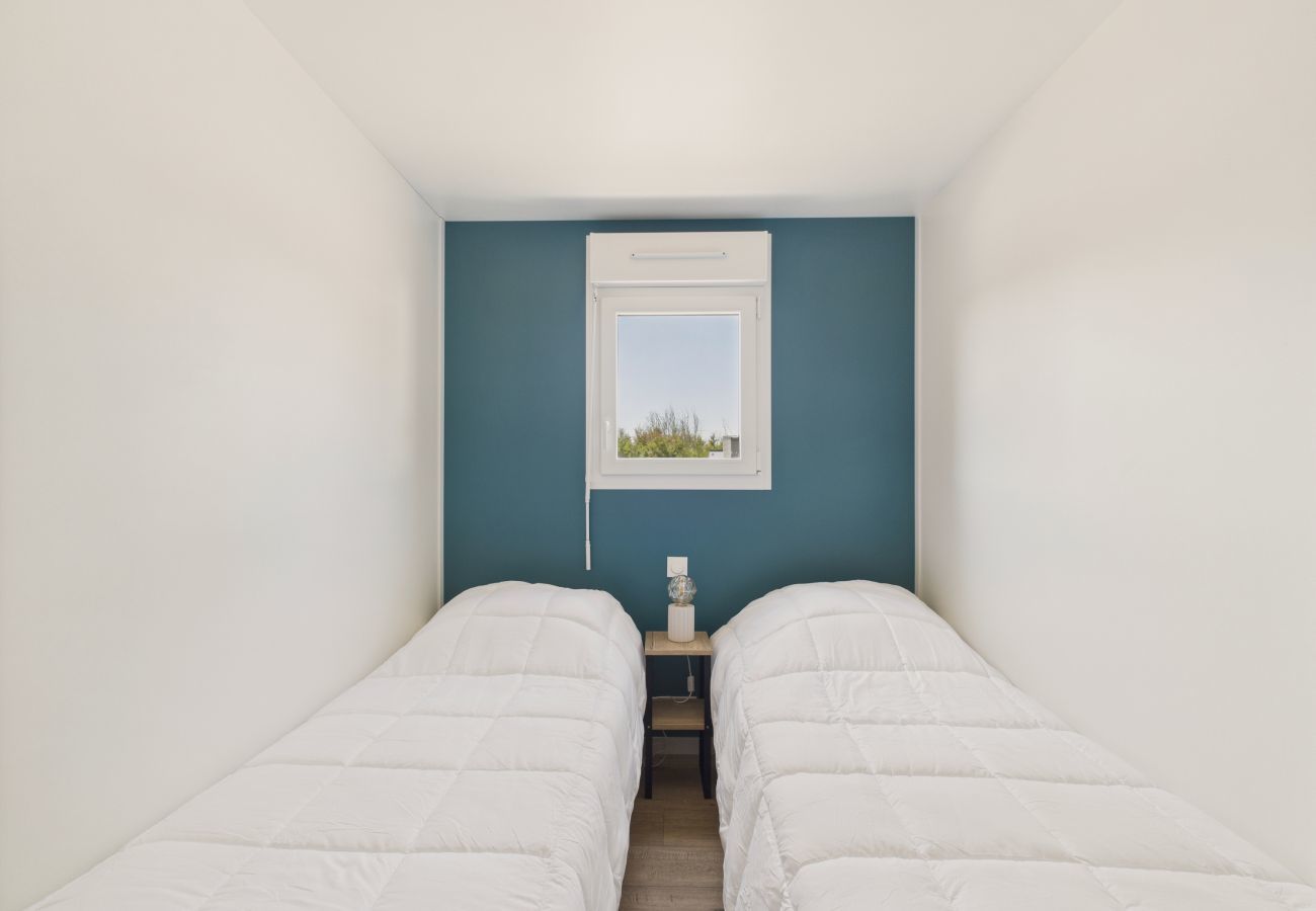 Chalet à Saint-Gilles-Croix-de-Vie - Chalet pour 6 avec piscine chauffée commune