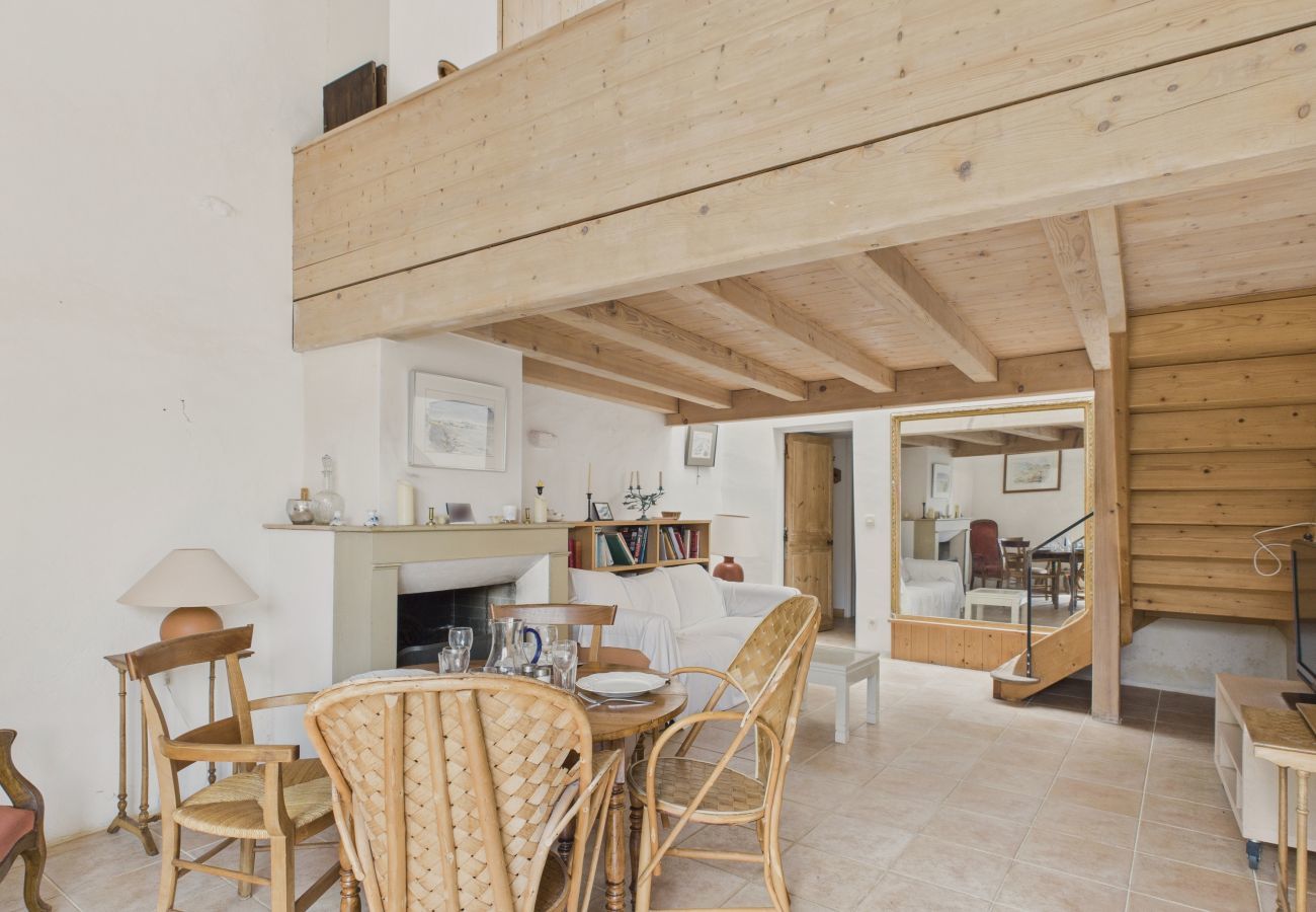 Maison à Les Portes-en-Ré - 800 m de la plage, maison pour 4 avec terrasse