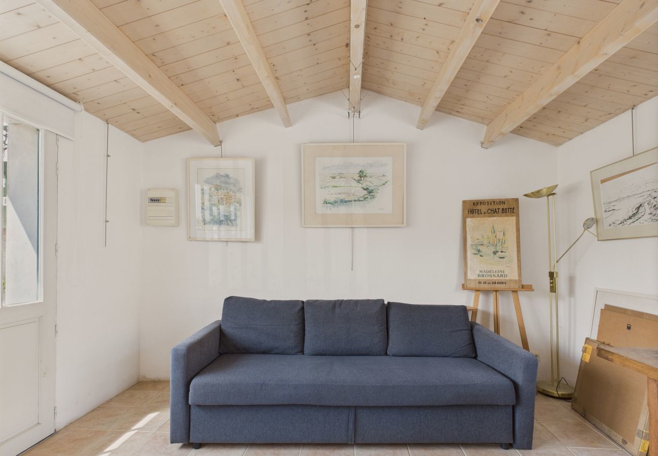 Maison à Les Portes-en-Ré - 800 m de la plage, maison pour 4 avec terrasse