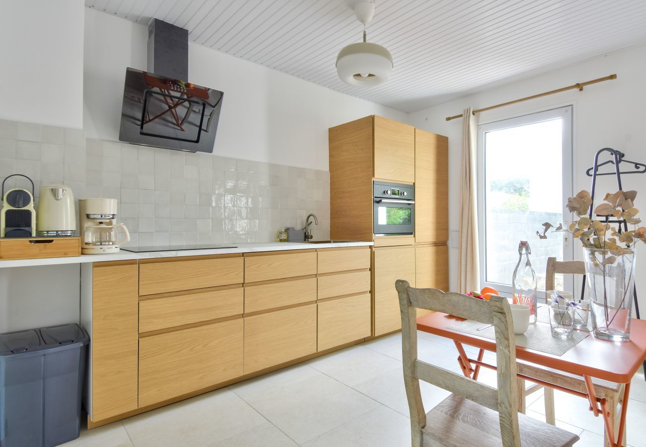 Maison à Barbâtre - 300 m de la plage - Maison pour 2 avec jardin 