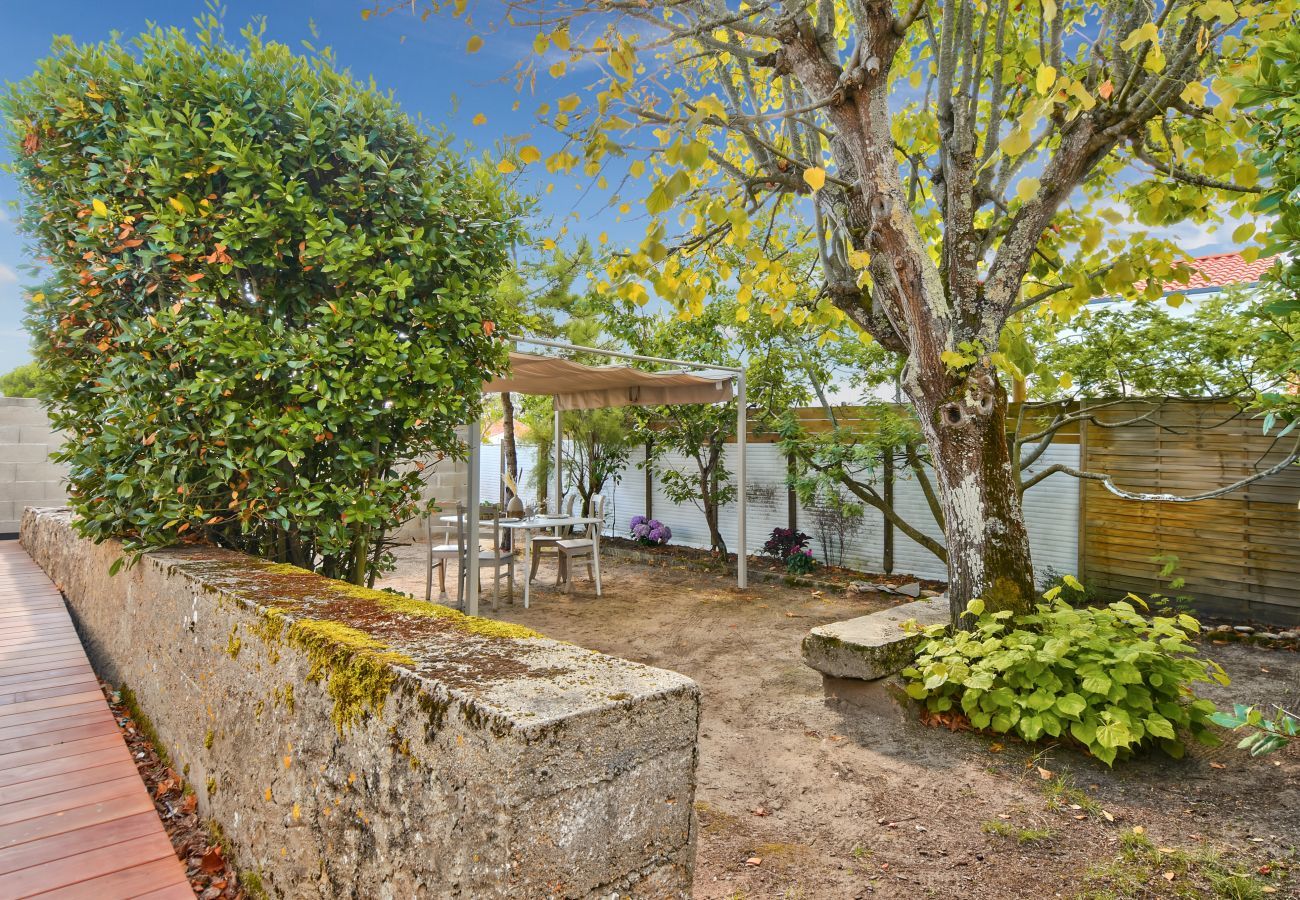 Maison à Barbâtre - 300 m de la plage - Maison pour 2 avec jardin 
