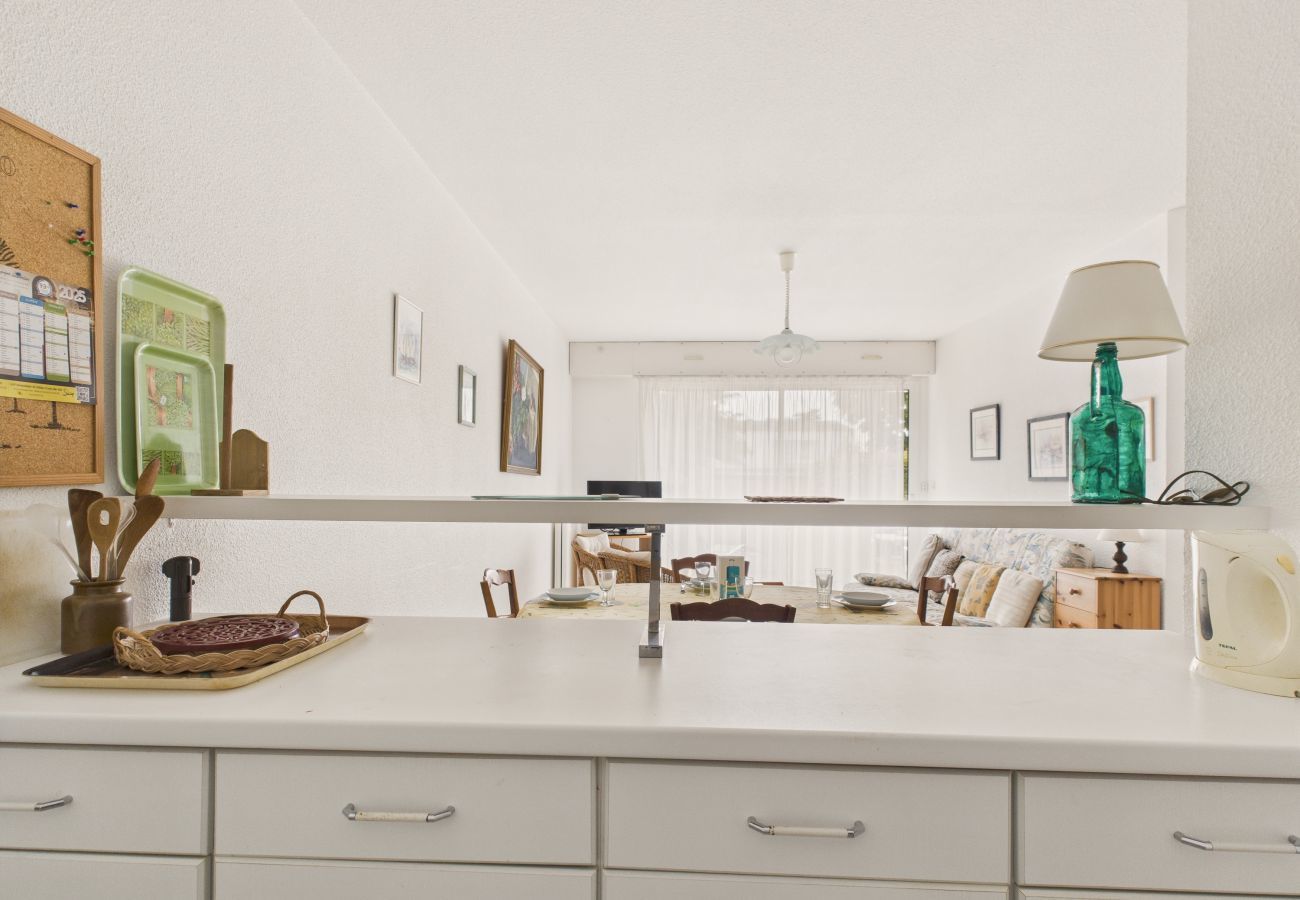 Appartement à Saint-Gilles-Croix-de-Vie - 400m de la Grande plage, 2 adultes 2 enfants