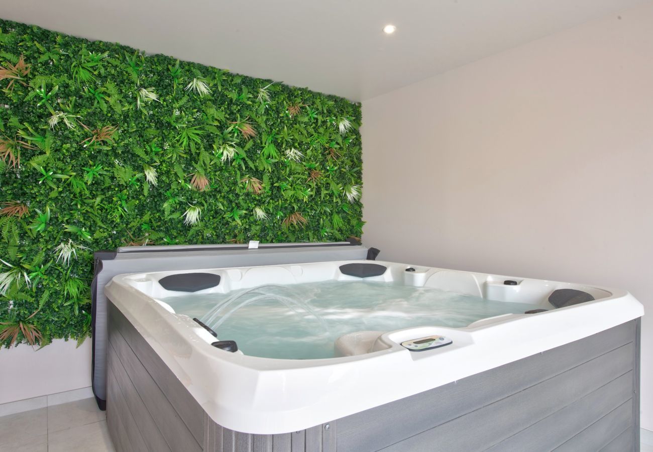 Maison à Plouguerneau - Villa pour 9 - Piscine chauffée - Jacuzzi 