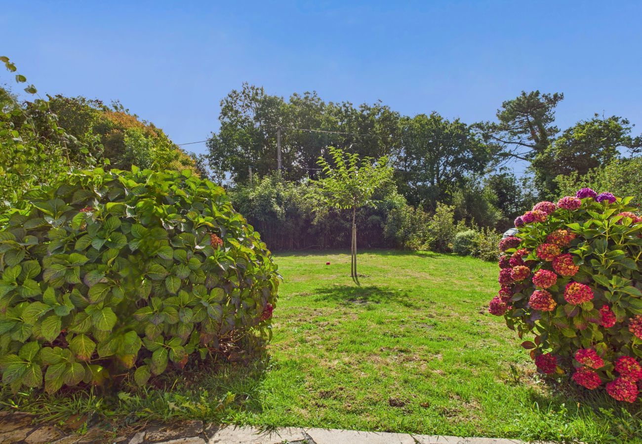 Maison à Névez - Plage à 800m, maison pour 11 avec jardin