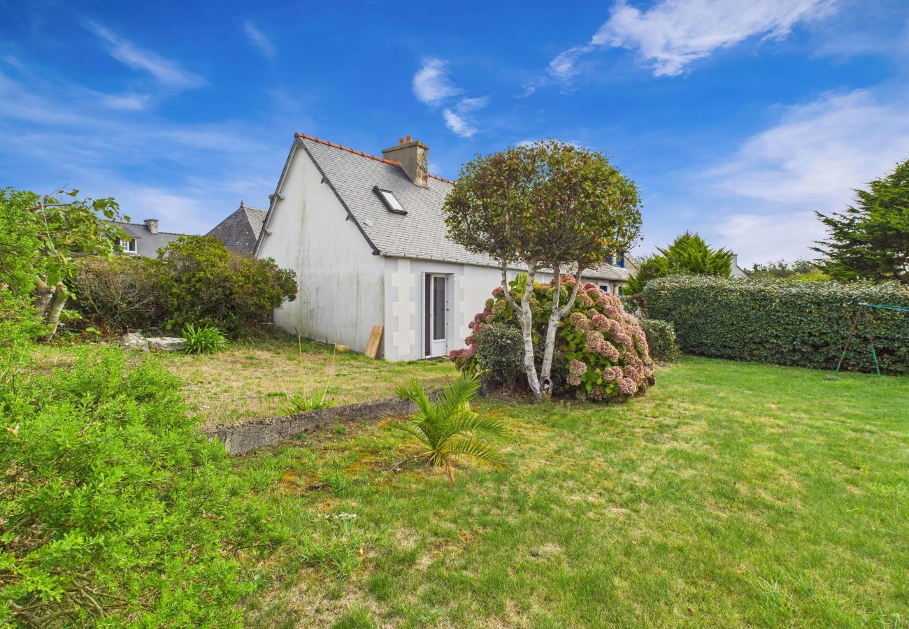 Maison à Plougrescant - 400m plage - Jolie maison pour 5 - Jardin