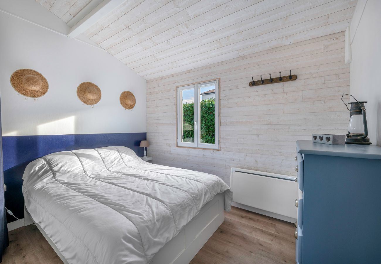 Maison à Saint-Michel-Chef-Chef - 800 m de la plage, jardin, 4 adultes 1 enfant