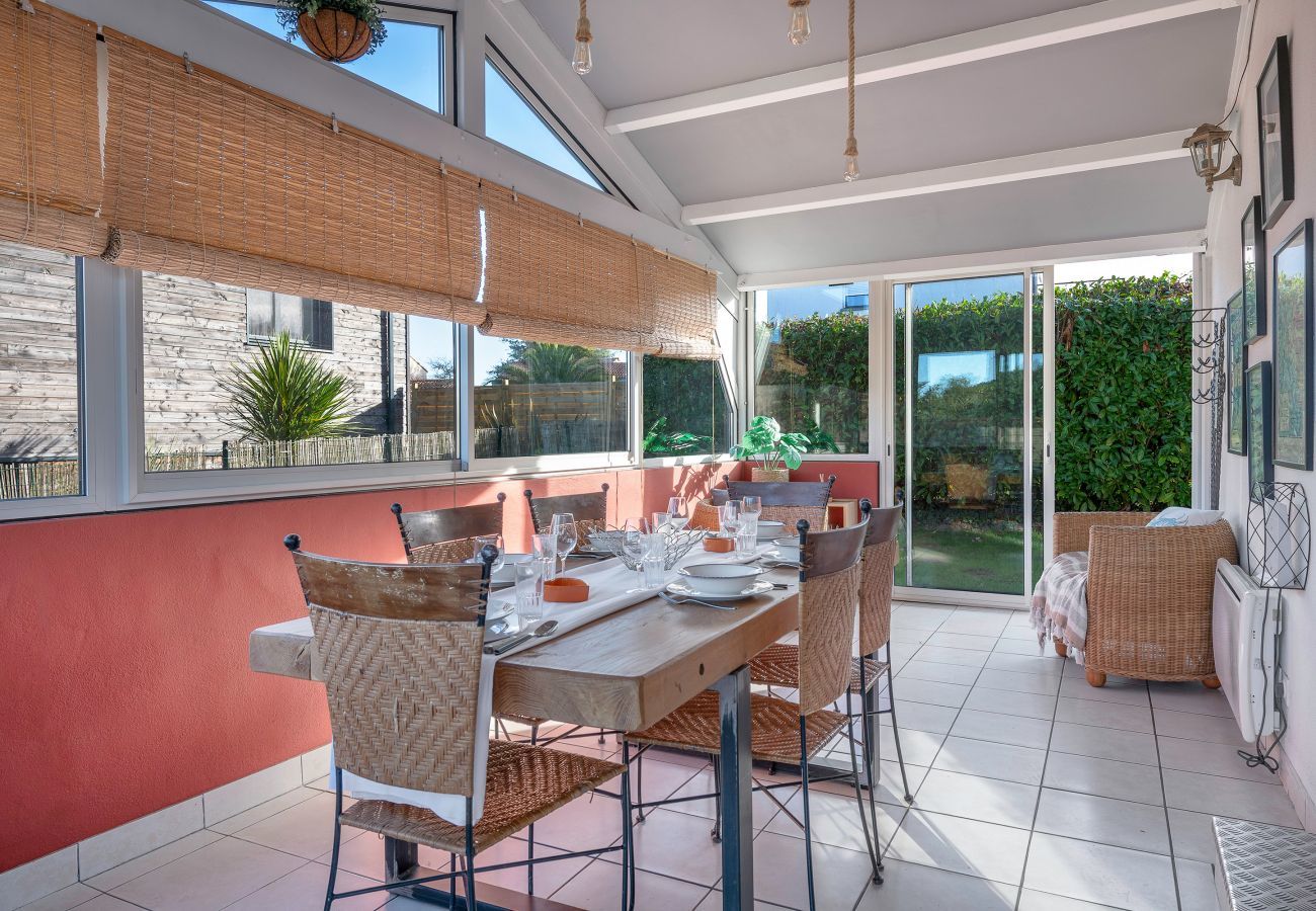 Maison à Saint-Michel-Chef-Chef - 800 m de la plage, jardin, 4 adultes 1 enfant