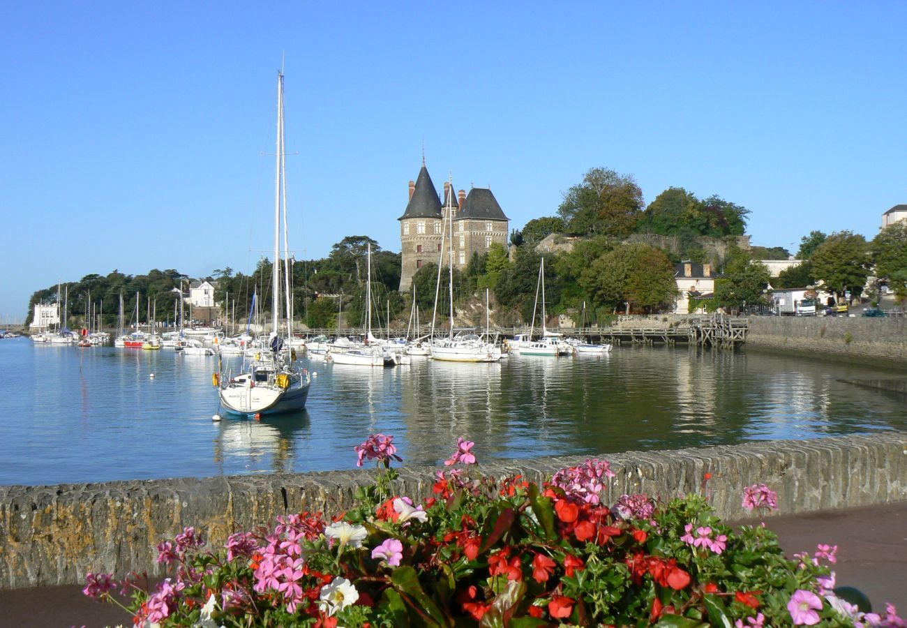 Maison à Saint-Michel-Chef-Chef - 800 m de la plage, jardin, 4 adultes 1 enfant