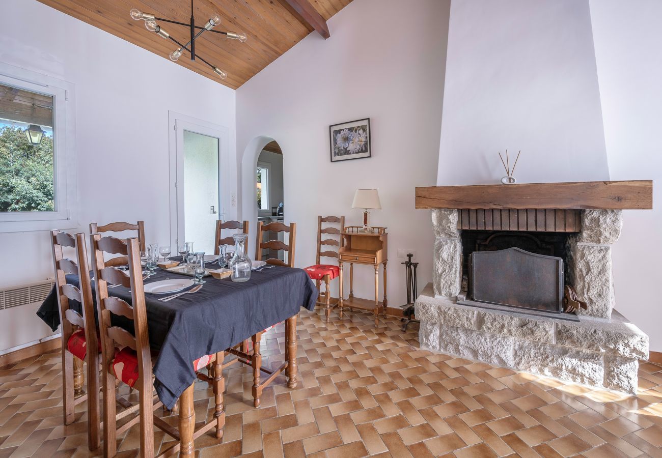 Maison à Saint-Michel-Chef-Chef - 800 m de la plage, jardin, maison pour 5