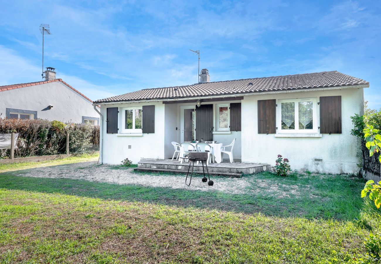 Maison à Saint-Michel-Chef-Chef - 800 m de la plage, jardin, maison pour 5