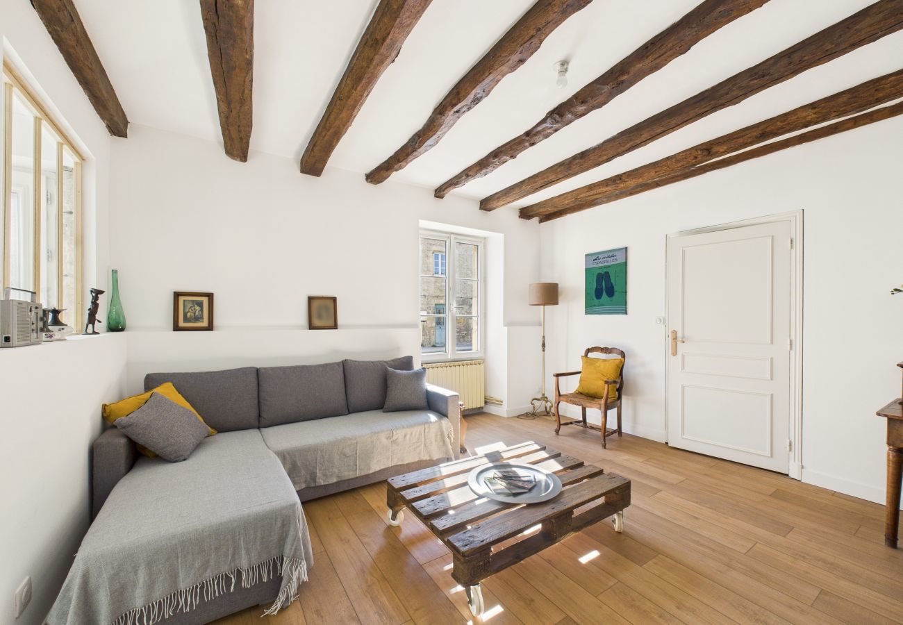 Maison à Montignac - Plein centre - Maison pour 4 avec jardin