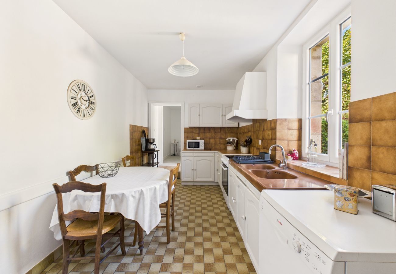 Maison à Montignac - Plein centre - Maison pour 4 avec jardin