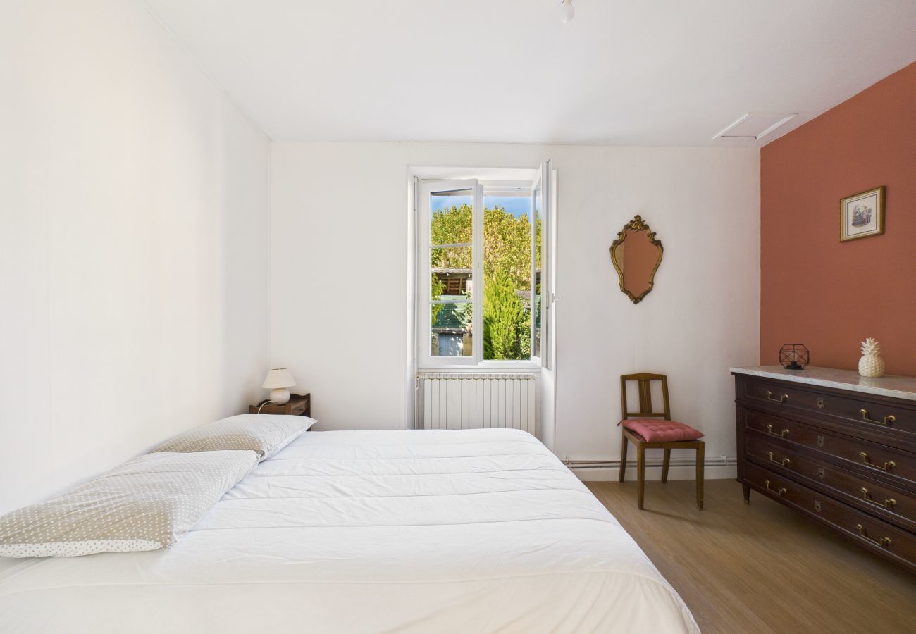 Maison à Montignac - Plein centre - Maison pour 4 avec jardin