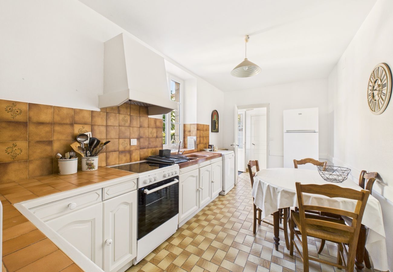 Maison à Montignac - Plein centre - Maison pour 4 avec jardin