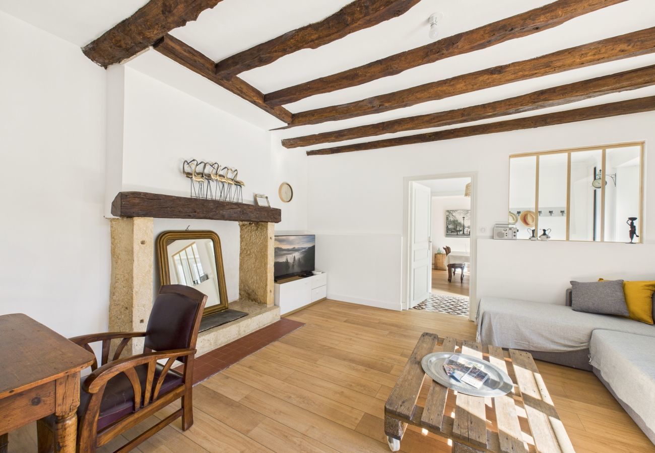 Maison à Montignac - Plein centre - Maison pour 4 avec jardin