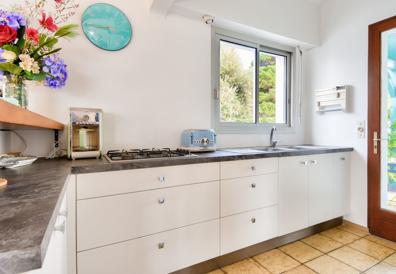 Maison à La Guérinière - 700m de la plage, jardin, 4 adultes 2 enfants